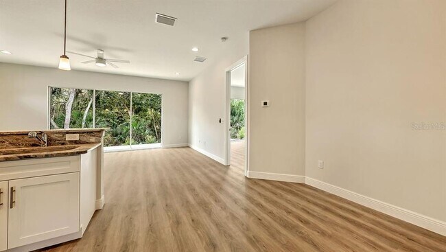 Building Photo - 2914 River Run Wy