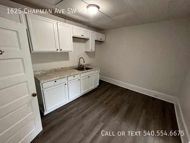 Foto del edificio - 1625 Chapman Ave SW