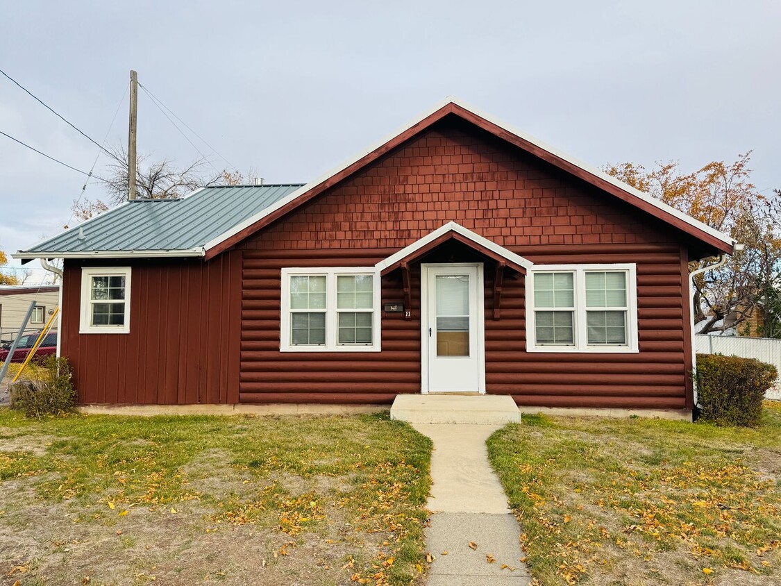 Primary Photo - Cozy home 2 Bed 1 Bath