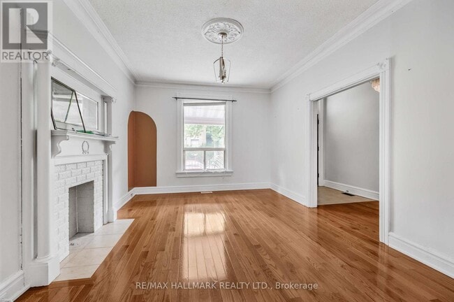 Photo du bâtiment - 112 Wells St