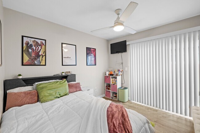 Building Photo - 5039 Art St