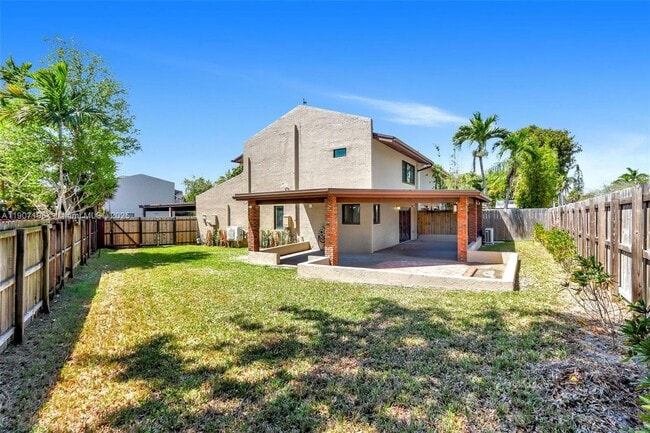 Foto del edificio - 9210 SW 136th St Cir