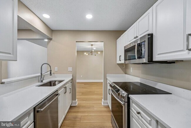 Foto del edificio - 12904 Churchill Ridge Cir