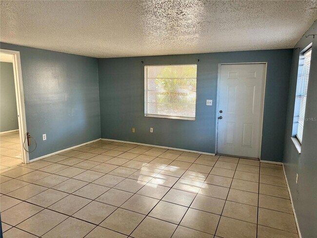 Foto del edificio - 2311 52nd Ave E