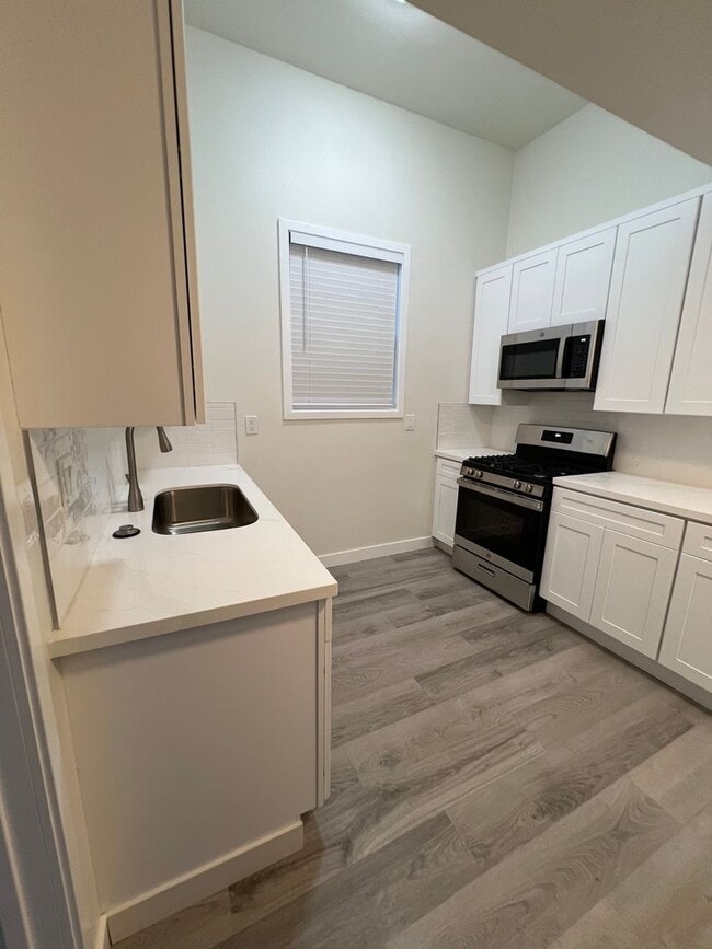 Building Photo - West 76th