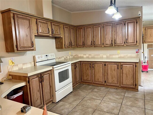 Building Photo - 3113 S Wiggins Rd