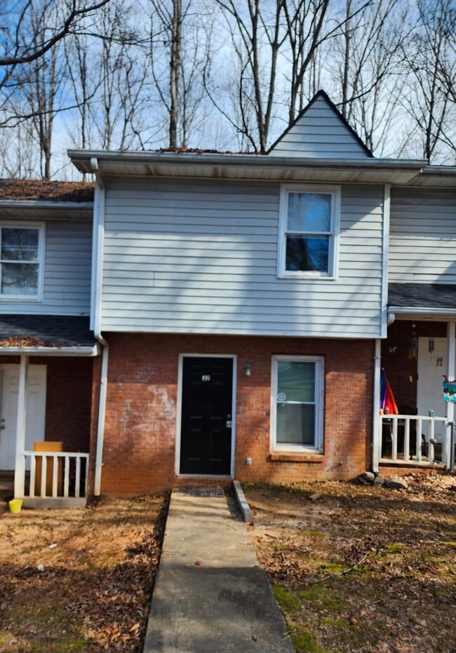 Building Photo - 5149 Spring Street