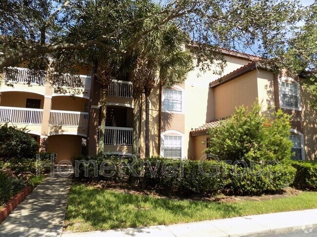 Building Photo - 13929 Fairway Island Dr
