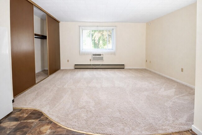 Estudio - Foxwood Apartments