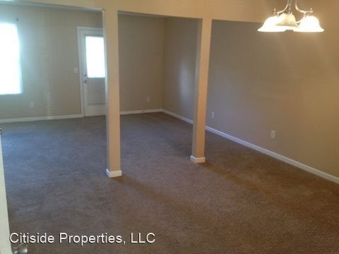 Building Photo - 3 br, 2.5 bath House - 11408 South Grove D...