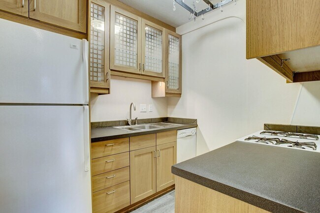 Foto del edificio - 5250 Eigel St