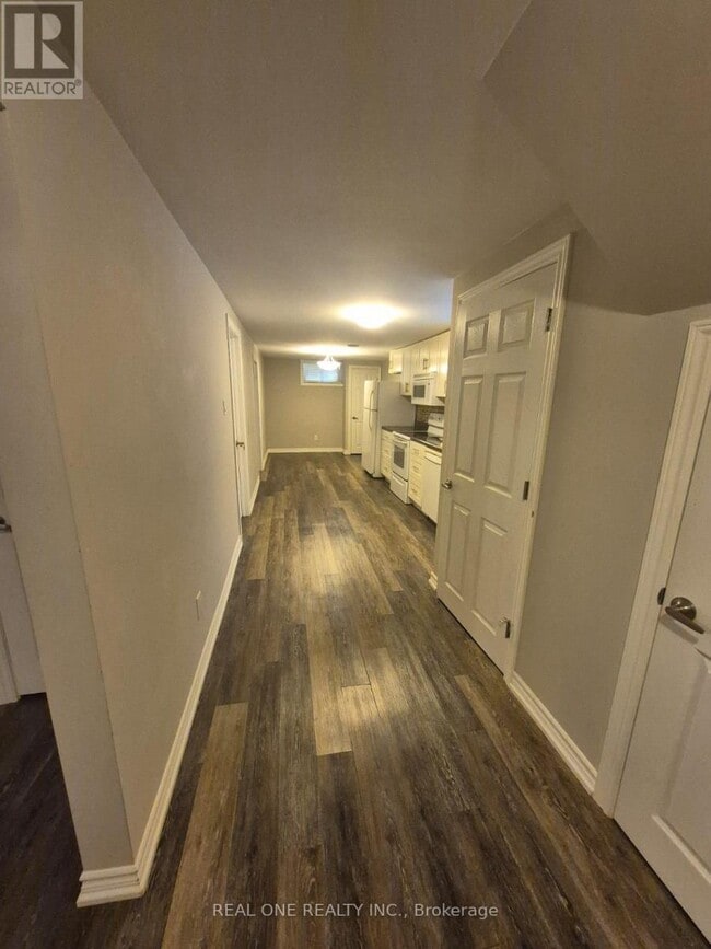 Building Photo - 1218 Shamir Crescent