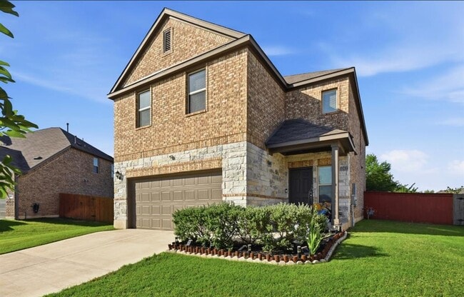 Building Photo - 294 Thornless Cir