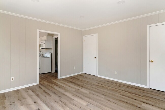 Building Photo - 369 Frebis Ave