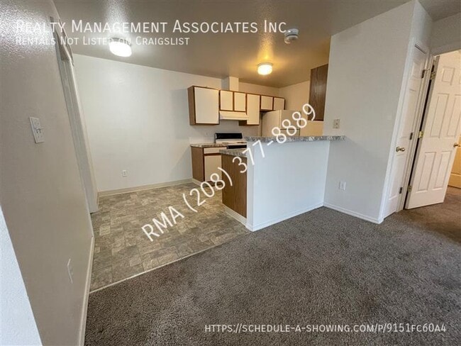 Building Photo - 6727 W Overland Rd