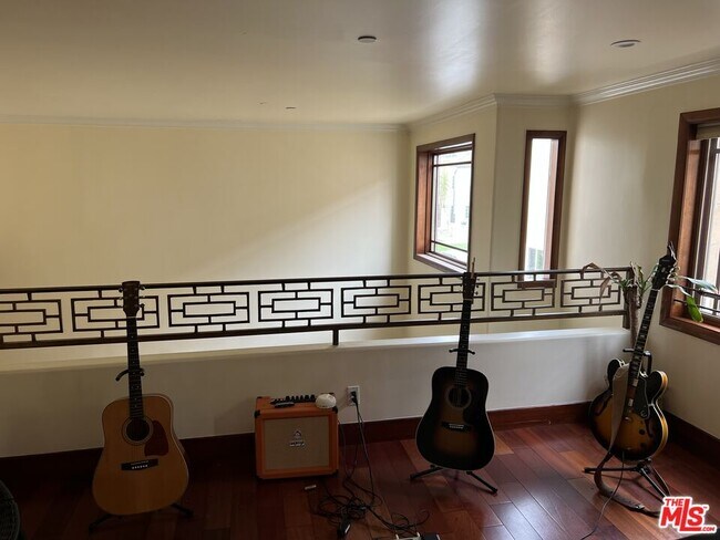 Foto del edificio - 1027 10th St