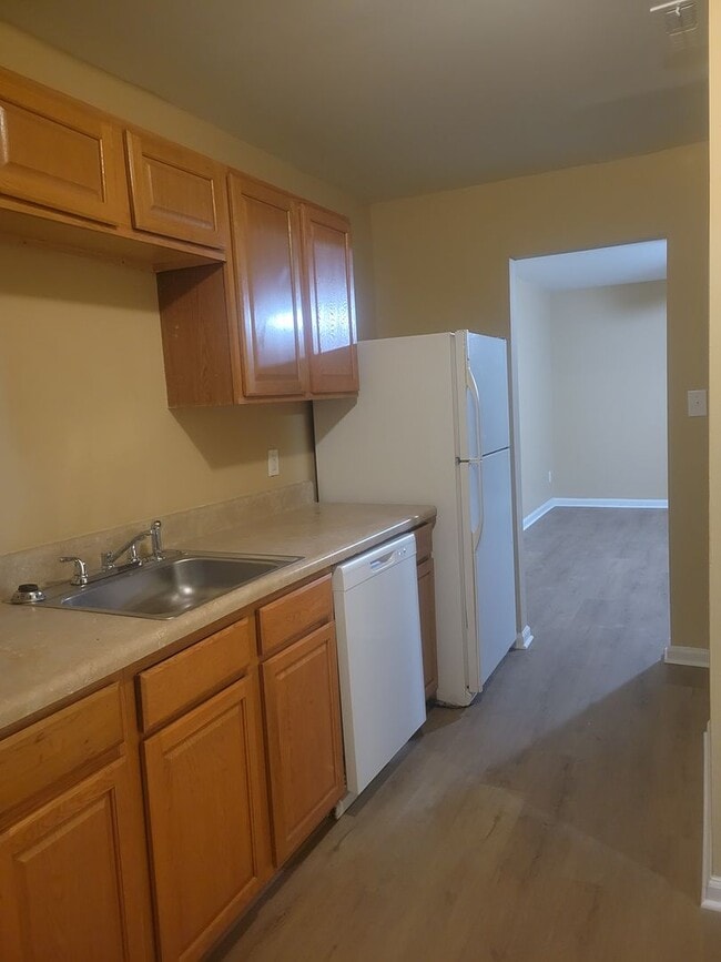 Building Photo - 157 Delmar Ln