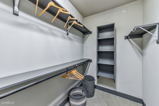 Foto del edificio - 2 br, 2 bath Condo - 604 N Eldridge Pkwy