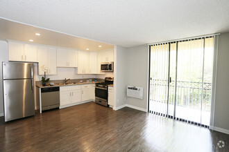 Interior Photo - Ariel Court Apts