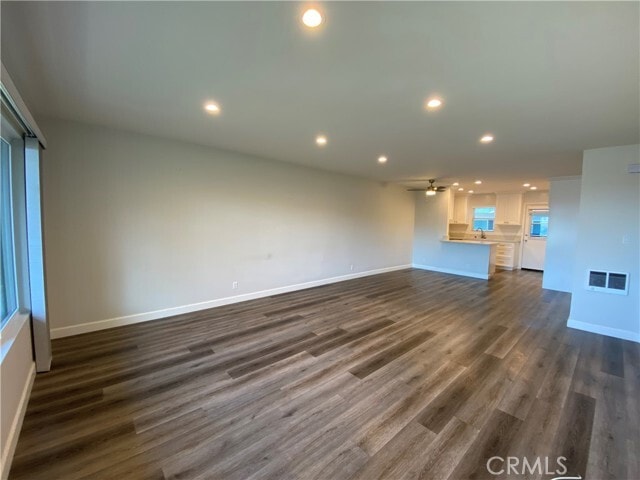 Foto del edificio - 665 W 34th St