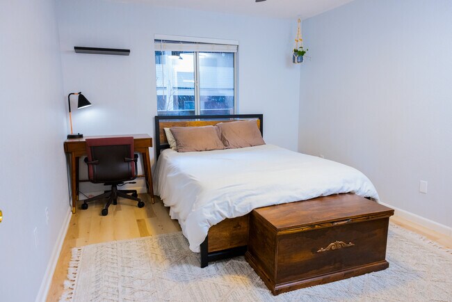 Bedroom 1 - 1385 W University Ave