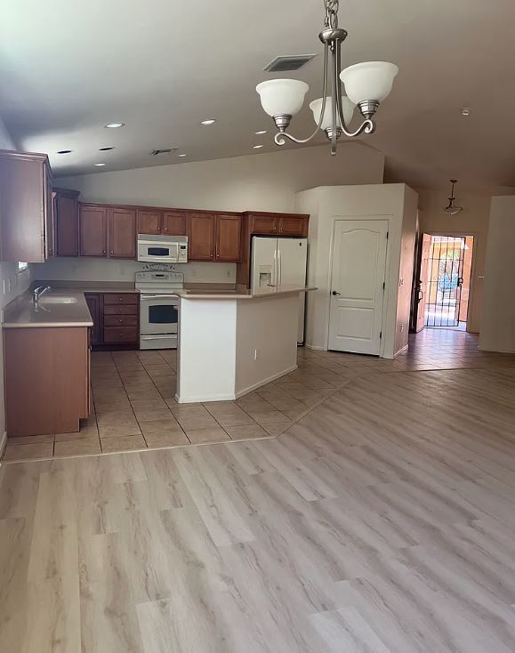 Foto del edificio - 4003 E Stony Meadow Dr