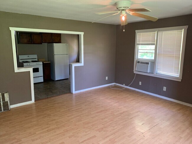 Foto del edificio - 22570 Harlan Ln