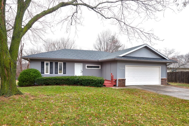 3508 Maple St, West Des Moines, IA 50265 House Rental in West Des