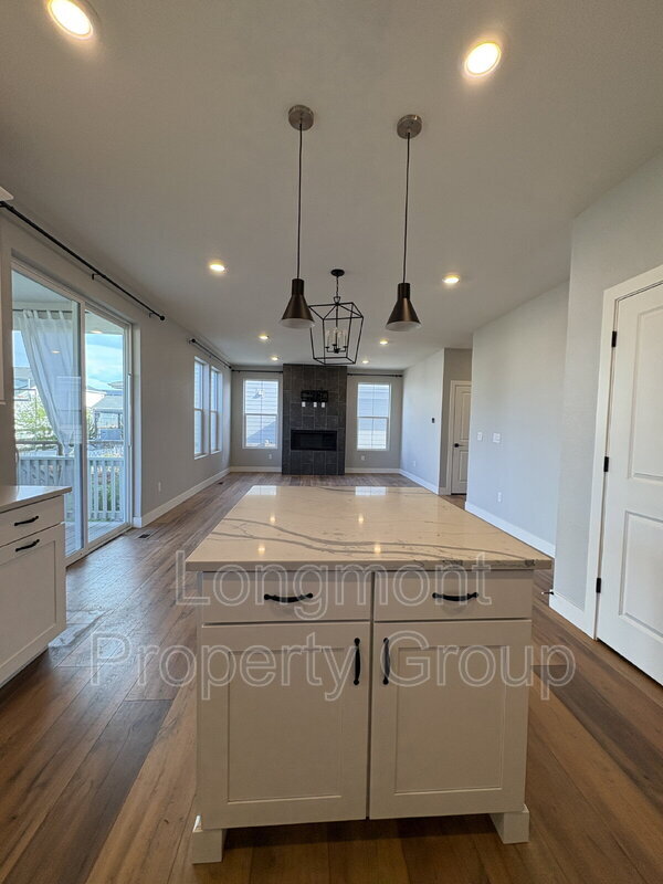 Building Photo - 12745 Park Creek Way