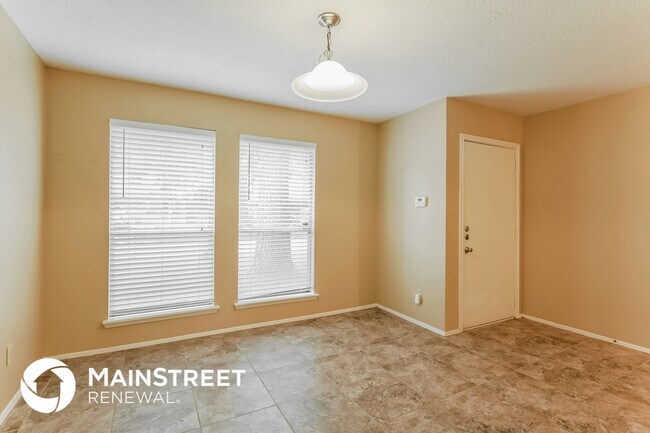 Foto del edificio - 9415 Charterlawn Cir