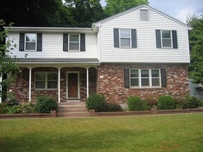 Building Photo - 78 Water St