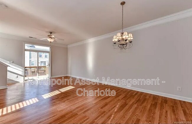 Foto del edificio - 9130 Vilandry Way
