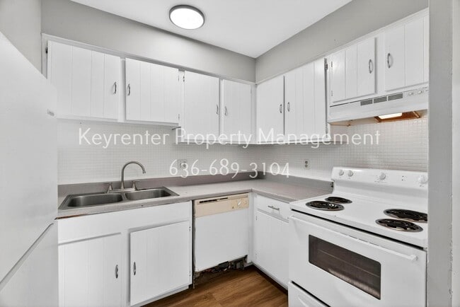 Building Photo - 3313 Droste Rd
