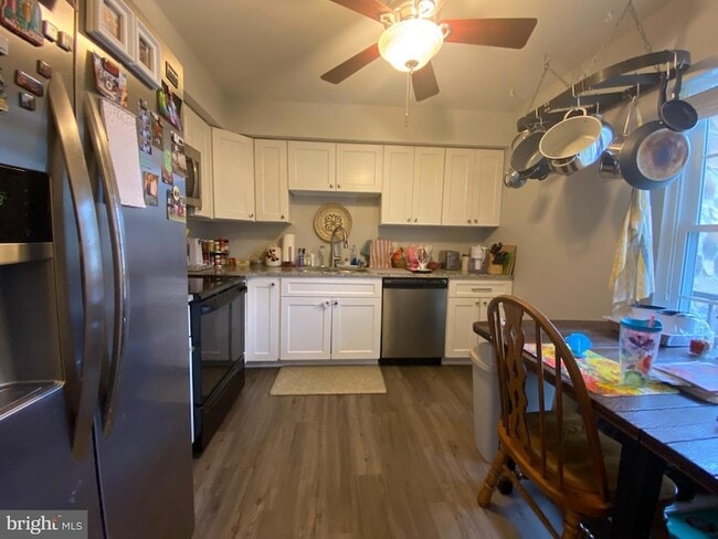 Photo - 240 Valley Stream Ln Apartment