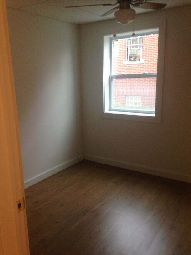 Foto del edificio - 207 N Chestnut St