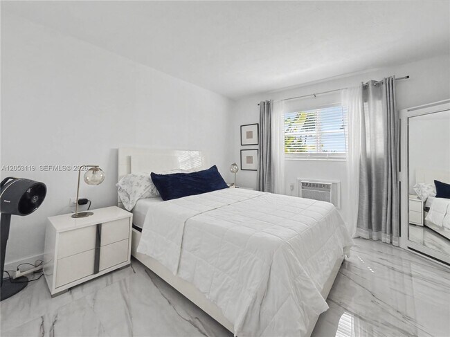 Foto del edificio - 5301 Ocean Terrace