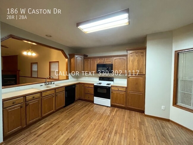 Foto del edificio - Two bedroom two bathroom duplex for rent