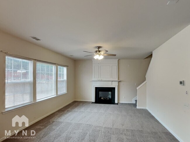 Foto del edificio - 10629 Claude Freeman Dr