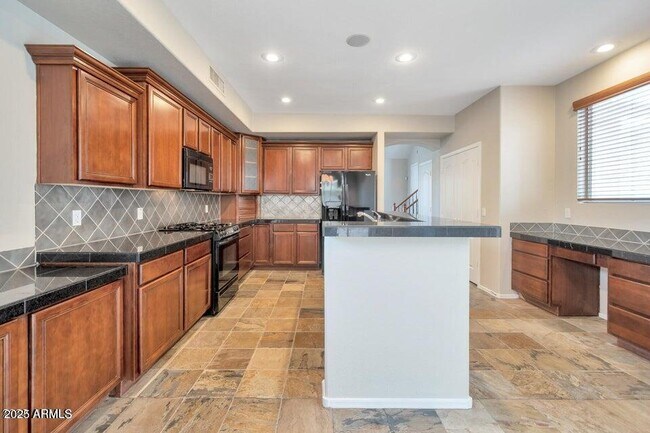 Foto del edificio - 5352 E Holmes Ave