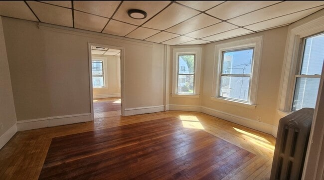 Building Photo - 513 Whipple St