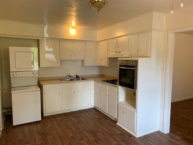 Foto del edificio - 529 Park Ln