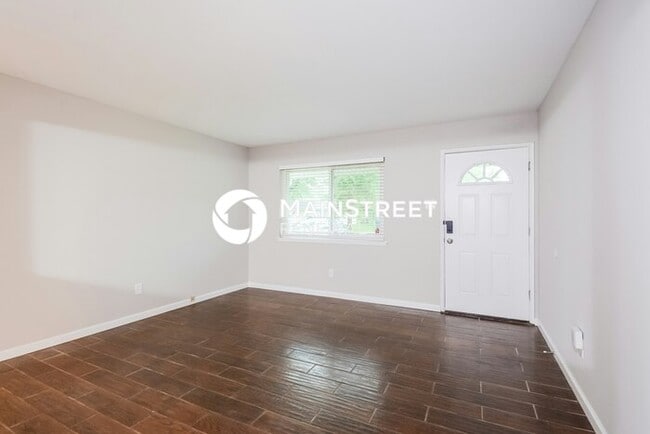 Foto del edificio - 4 Bedroom Pet-Friendly Home in FLORISSANT,...