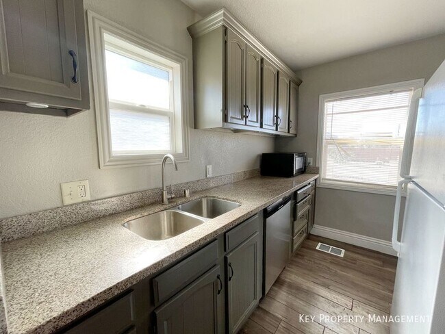 Foto del edificio - 5930 Dodd St