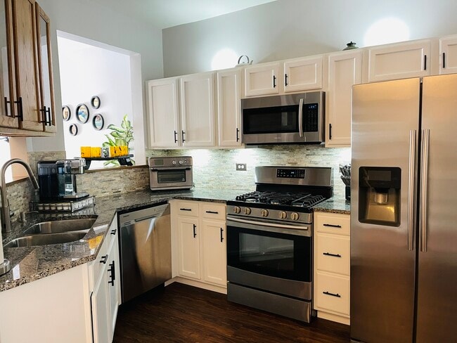 Building Photo - 1385 Redbridge Ct
