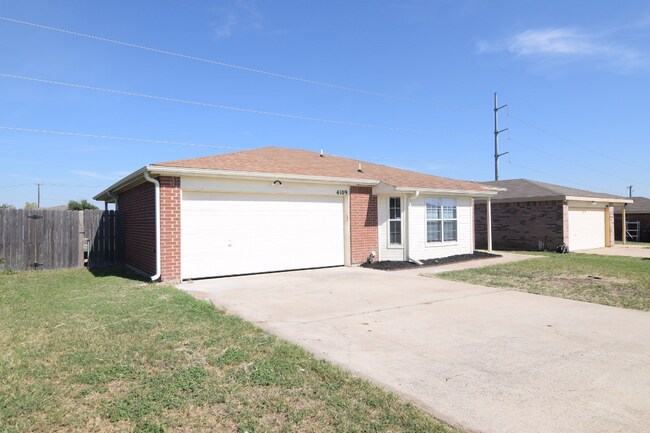 Building Photo - 4109 Mustang Dr