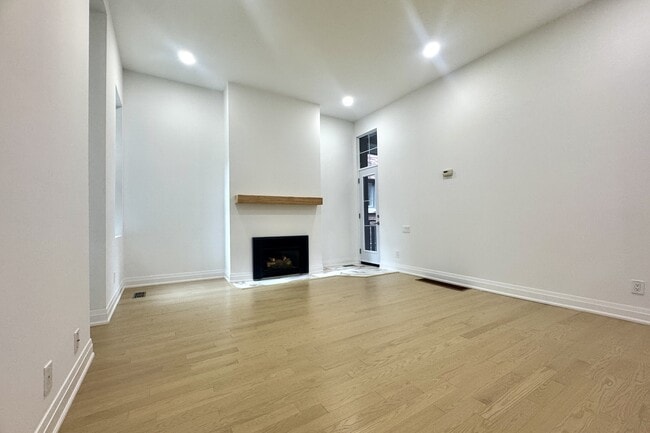 Building Photo - 418 Brunswick Ave