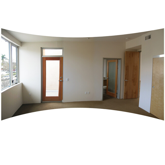 Foto del edificio - Charming Townhome in Escondido – Now Ready...