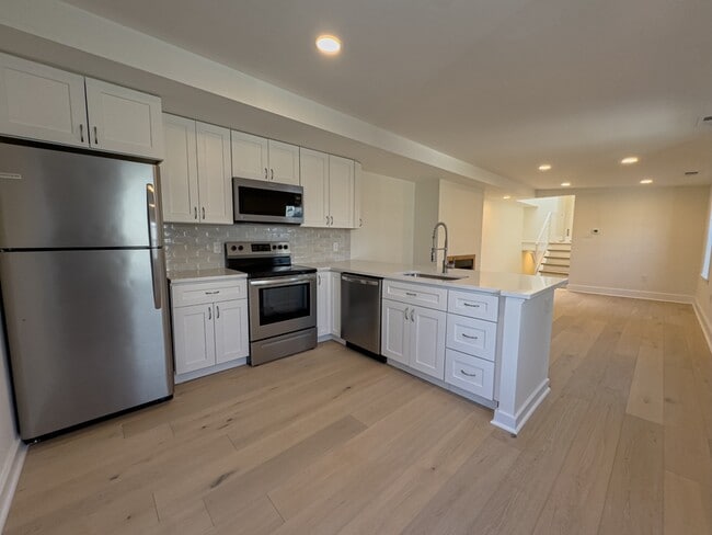 Building Photo - 1919 Mt Vernon St