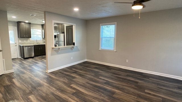 Building Photo - Newly Renovated Duplex for Rent