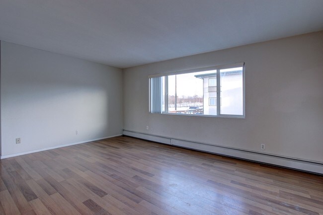 Building Photo - 5140 Taku Dr